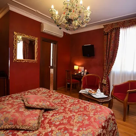 Ca' Alvise Hotel 4*