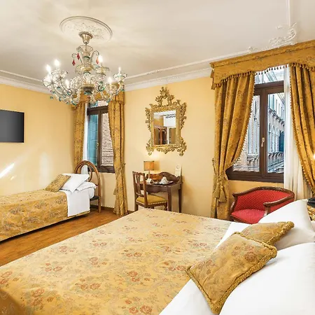 Ca' Alvise Hotel 4*