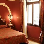 Ca' Alvise Szálloda 4*