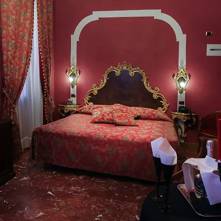 فندق كا' ألفيز 4*